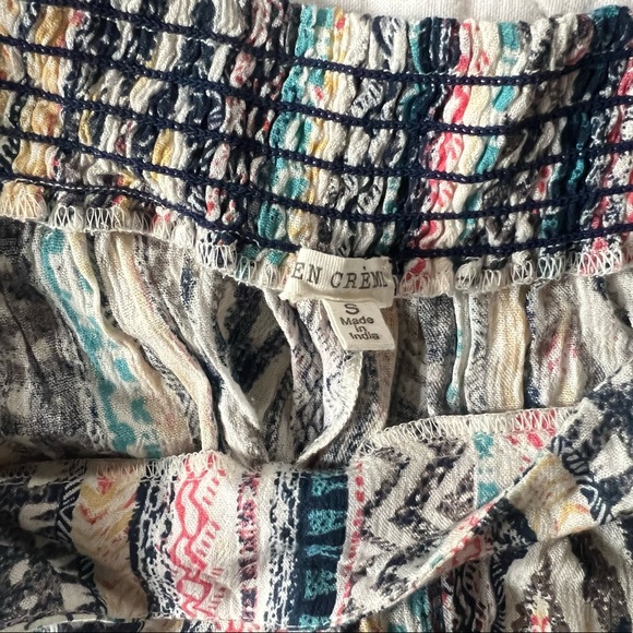 Flowy Patterned Pants - Picture 3 of 3